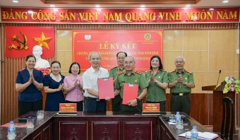 Ninh Bình: Hội Luật gia tỉnh và Hội Cựu CAND tỉnh ký kết Chương trình phối hợp công tác