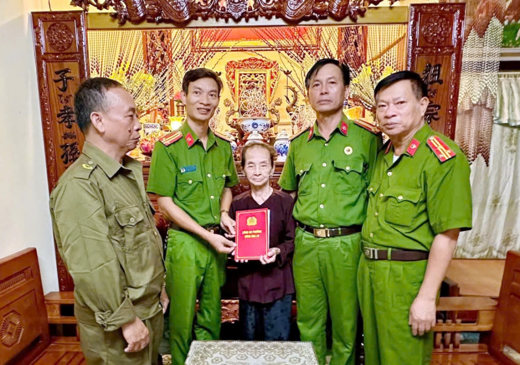 Ninh Bình: Hội Cựu CAND các xã, phường tổ chức nhiều hoạt động tri ân nhân kỷ niệm 79 năm Ngày Thương binh - Liệt sĩ