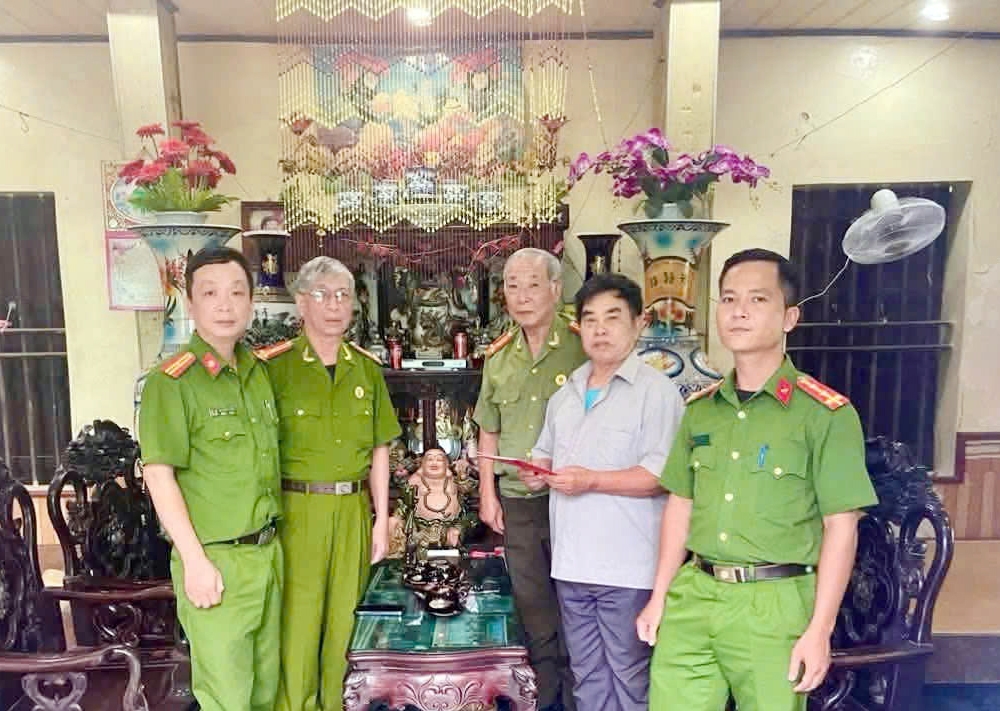 Ninh Bình: Hội Cựu CAND các xã, phường tổ chức nhiều hoạt động tri ân nhân kỷ niệm 79 năm Ngày Thương binh - Liệt sĩ