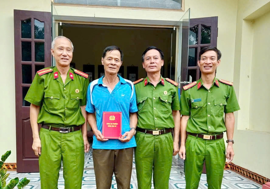 Ninh Bình: Hội Cựu CAND các xã, phường tổ chức nhiều hoạt động tri ân nhân kỷ niệm 79 năm Ngày Thương binh - Liệt sĩ