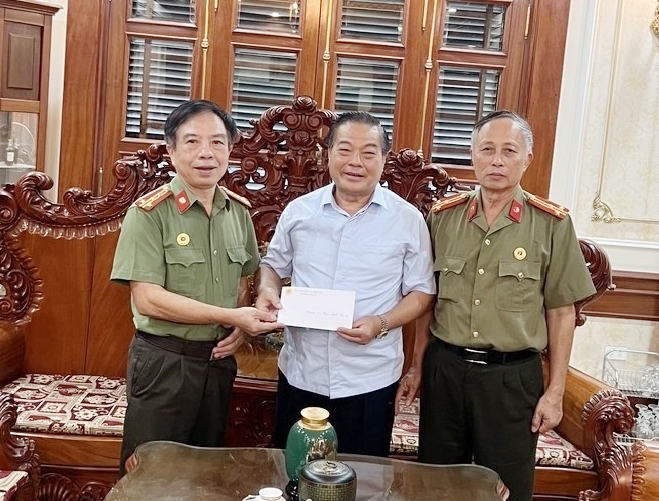 Ninh Bình: Hội Cựu CAND các xã, phường tổ chức nhiều hoạt động tri ân nhân kỷ niệm 79 năm Ngày Thương binh - Liệt sĩ