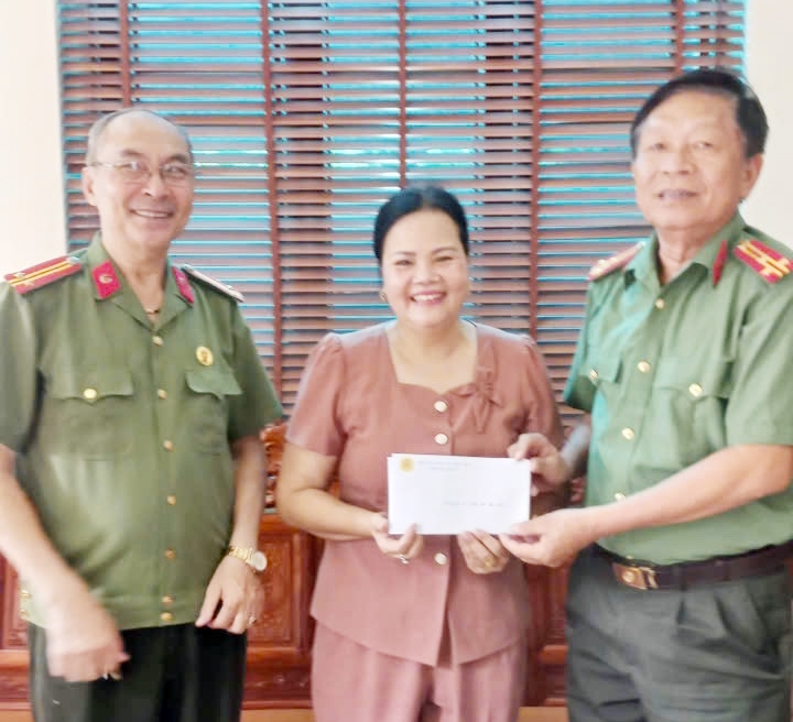Ninh Bình: Hội Cựu CAND các xã, phường tổ chức nhiều hoạt động tri ân nhân kỷ niệm 79 năm Ngày Thương binh - Liệt sĩ