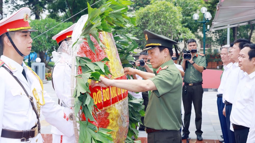 Khánh thành Khu lưu niệm Anh hùng liệt sĩ Công an nhân dân Bùi Thị Cúc