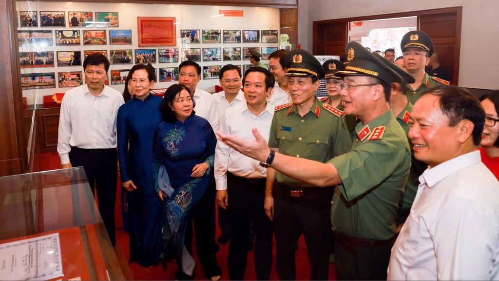 Khánh thành Khu lưu niệm Anh hùng liệt sĩ Công an nhân dân Bùi Thị Cúc