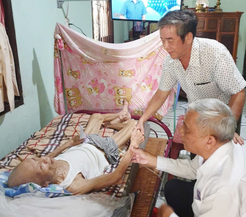 Hội Cựu CAND tỉnh Khánh Hòa tổ chức nhiều hoạt động ý nghĩa Ngày Thương binh - Liệt sĩ