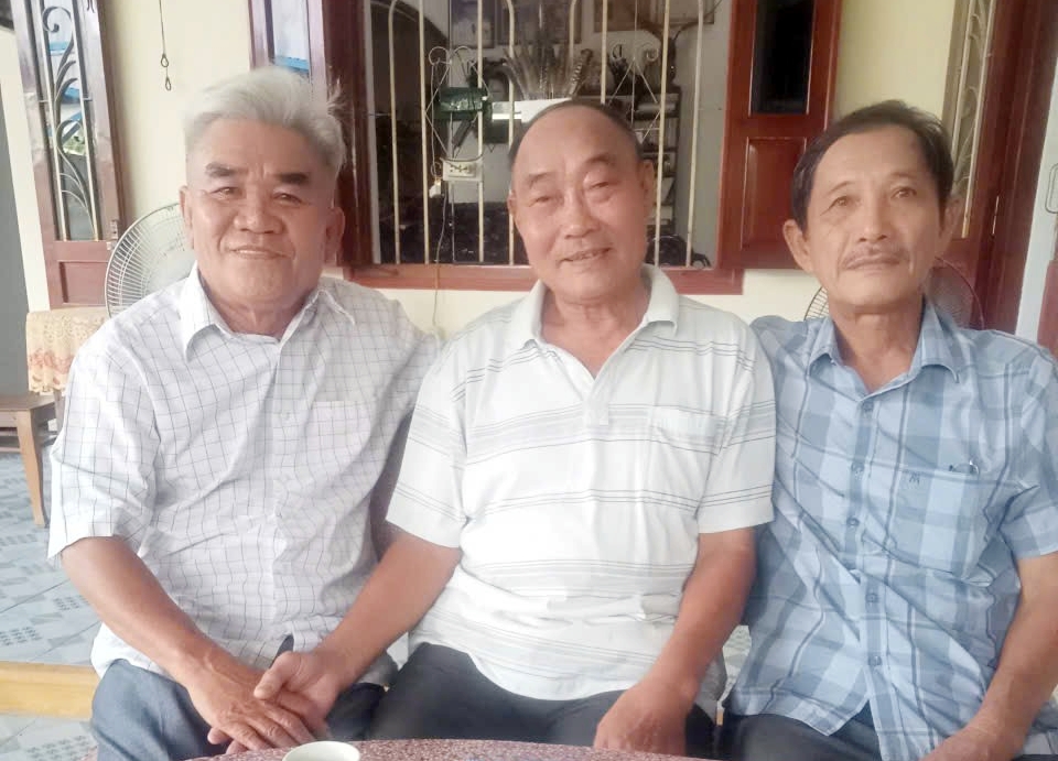 Hội Cựu CAND tỉnh Khánh Hòa thăm và tặng quà hội viên là thương binh, thân nhân liệt sĩ