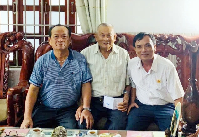 Hội Cựu CAND tỉnh Khánh Hòa thăm và tặng quà hội viên là thương binh, thân nhân liệt sĩ