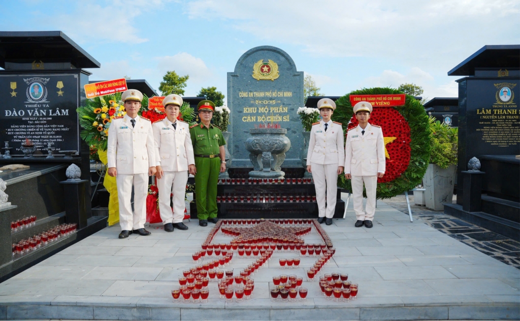 Tuổi trẻ Công an TP. Hồ Chí Minh tiếp nối truyền thống Uống nước nhớ nguồn