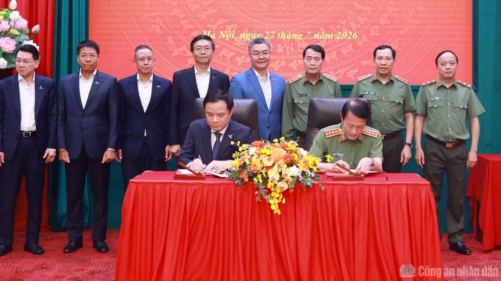 Bộ Công an và Petrovietnam phối hợp bảo đảm an ninh năng lượng quốc gia