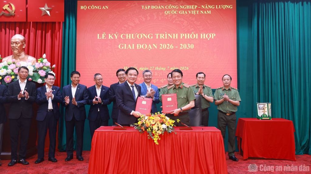 Bộ Công an và Petrovietnam phối hợp bảo đảm an ninh năng lượng quốc gia