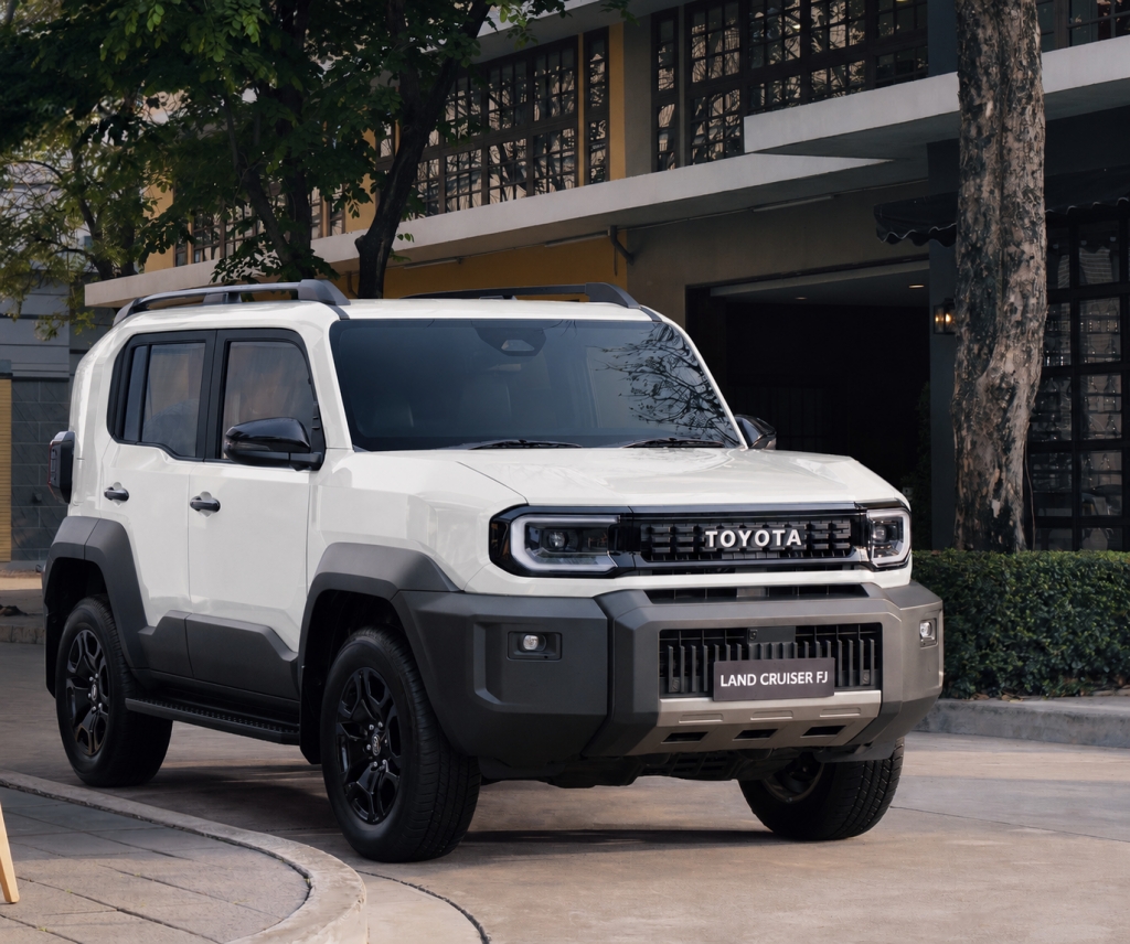 Toyota Việt Nam ra mắt Land Cruiser FJ hoàn toàn mới