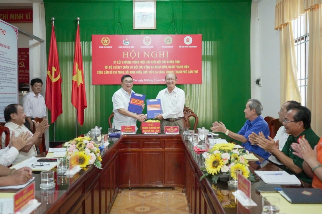 Cần Thơ: Hội Cựu CAND và Hội Cựu Chiến binh thành phố ký quy chế phối hợp giai đoạn 2026 - 2031