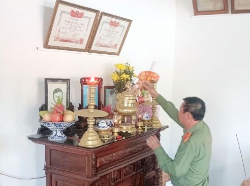 Hội Cựu CAND tỉnh Gia Lai thắp sáng truyền thống cách mạng
