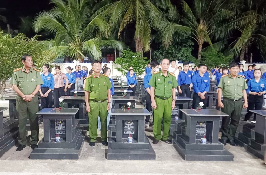 Hội Cựu CAND tỉnh Gia Lai thắp sáng truyền thống cách mạng