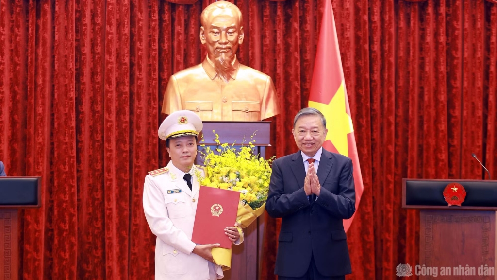 Trao quyết định thăng cấp bậc hàm Thượng tướng đối với Thứ trưởng Đặng Hồng Đức