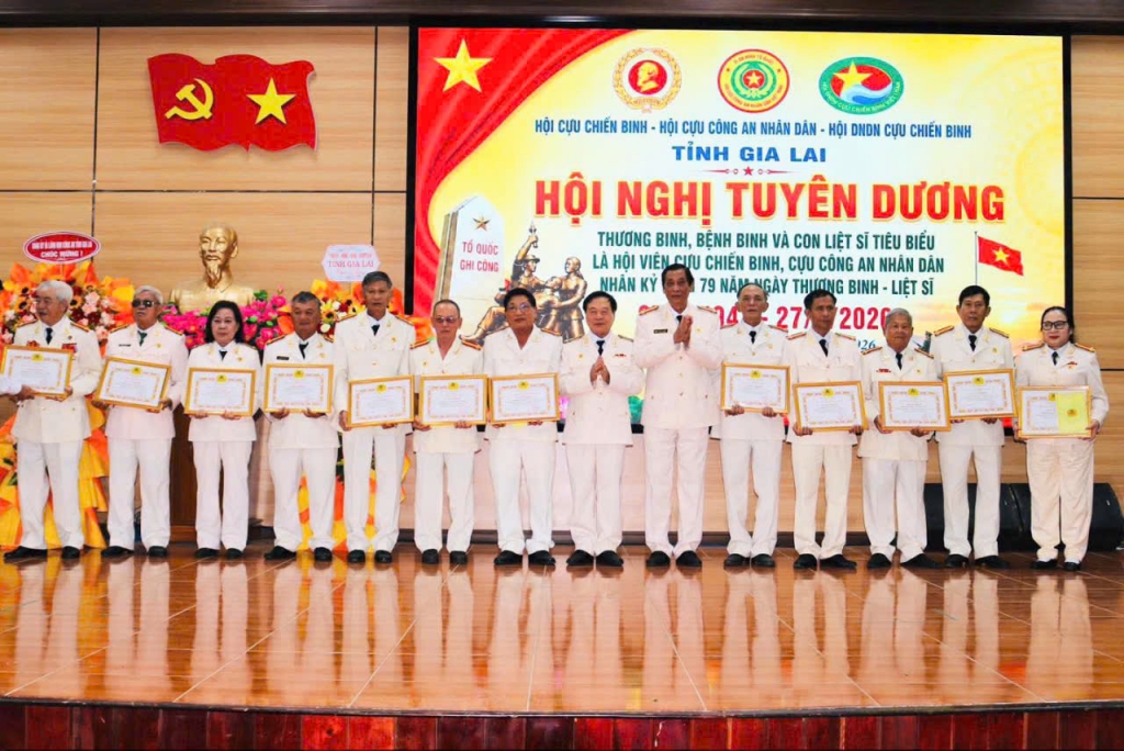 Gia Lai: Hội Cựu CAND và Hội Cựu Chiến binh tỉnh tuyên dương 177 thương binh, bệnh binh và con liệt sĩ tiêu biểu