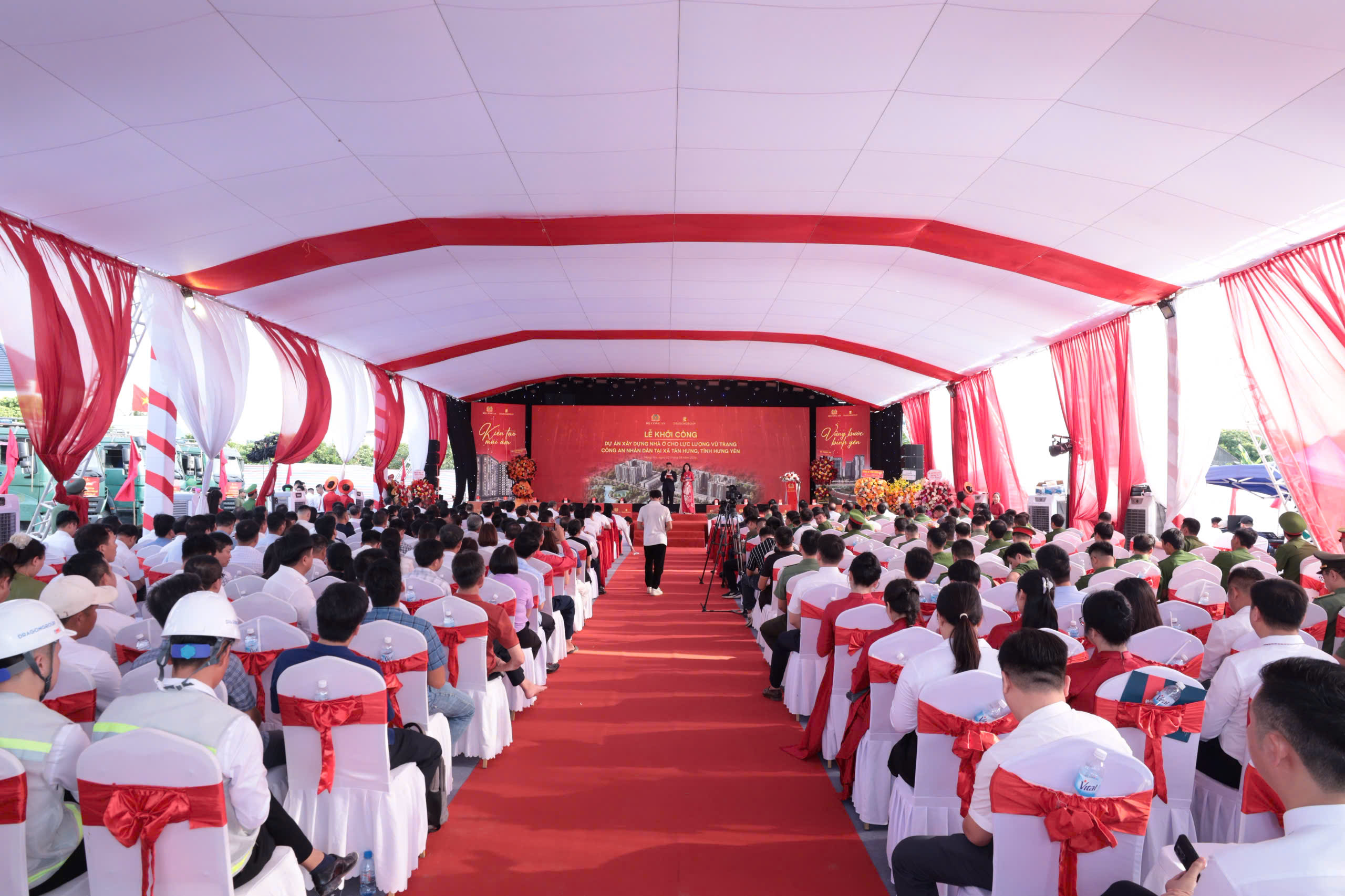 Khởi công Dự án Nhà ở cho lực lượng vũ trang Công an nhân dân tại xã Tân Hưng, tỉnh Hưng Yên Khởi công Dự án Nhà ở cho lực lượng vũ trang Công an nhân dân tại xã Tân Hưng, tỉnh Hưng Yên
