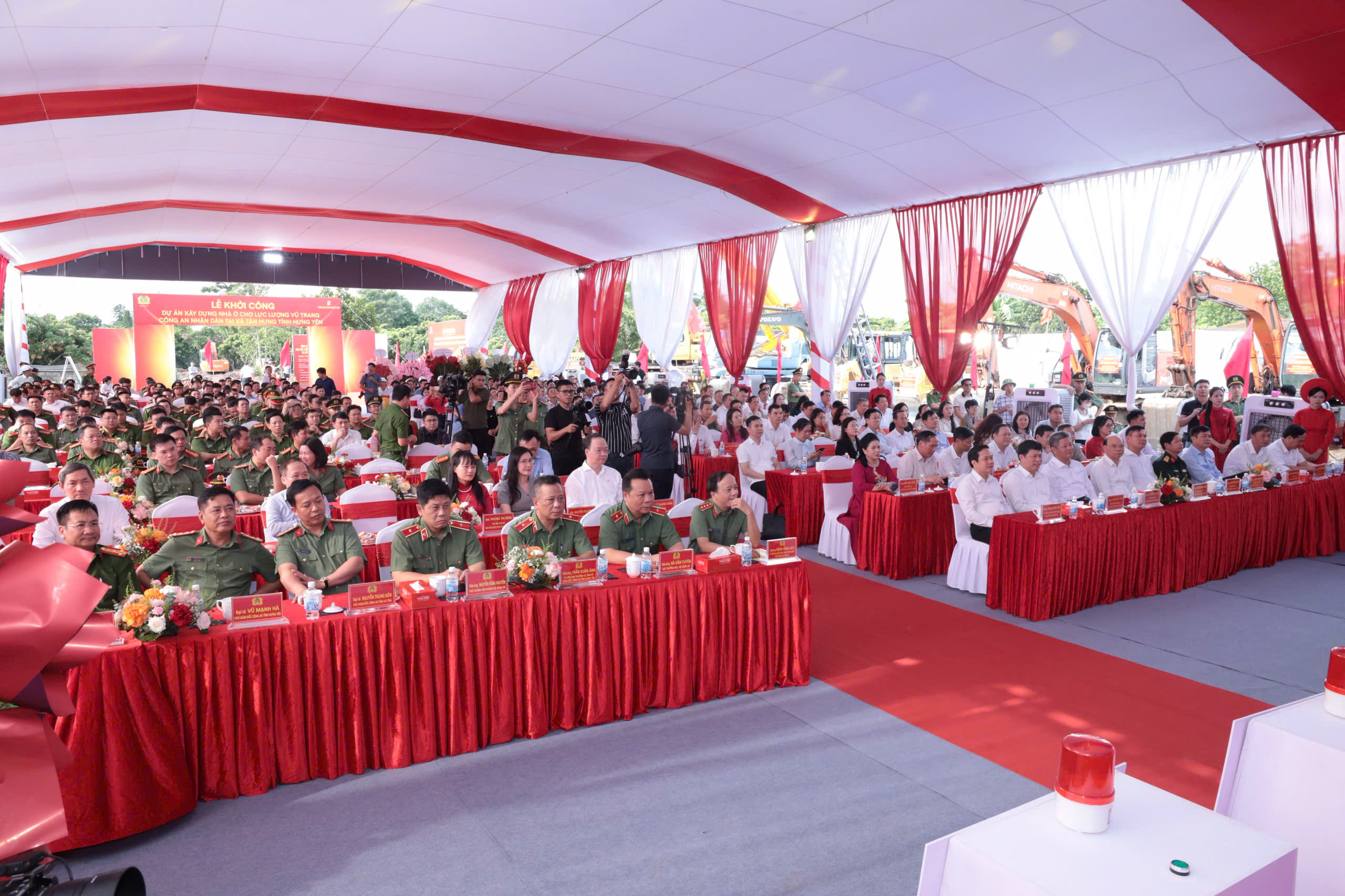 Khởi công Dự án Nhà ở cho lực lượng vũ trang Công an nhân dân tại xã Tân Hưng, tỉnh Hưng Yên