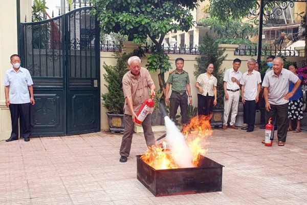 Hội Cựu CAND Việt Nam tổ chức tập huấn, thực tập phương án phòng cháy, chữa cháy