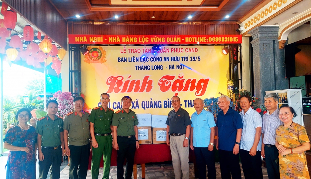 Tình đồng đội vượt thời gian của Ban Liên lạc Công an hưu trí 19/5   Thăng Long - Hà Nội