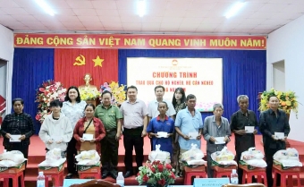 Hội Cựu CAND phường Chánh Hưng, TP.HCM lan tỏa nghĩa tình đến xã Núi Cấm