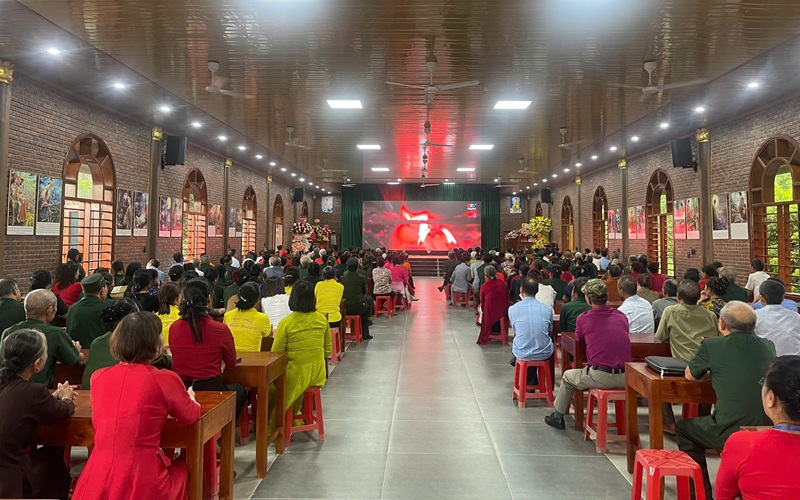 “Màu cam” nay đã thành màu yêu thương