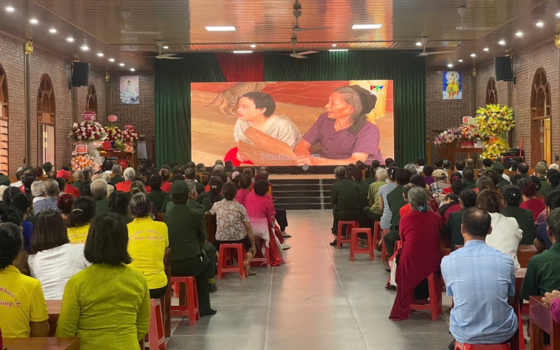 “Màu cam” nay đã thành màu yêu thương
