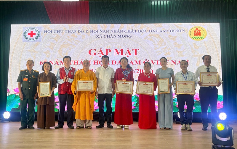 “Màu cam” nay đã thành màu yêu thương