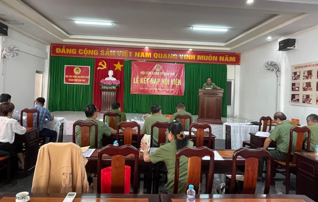 Câu lạc bộ Doanh nghiệp Cựu CAND TP Cần Thơ kết nạp hội viên mới