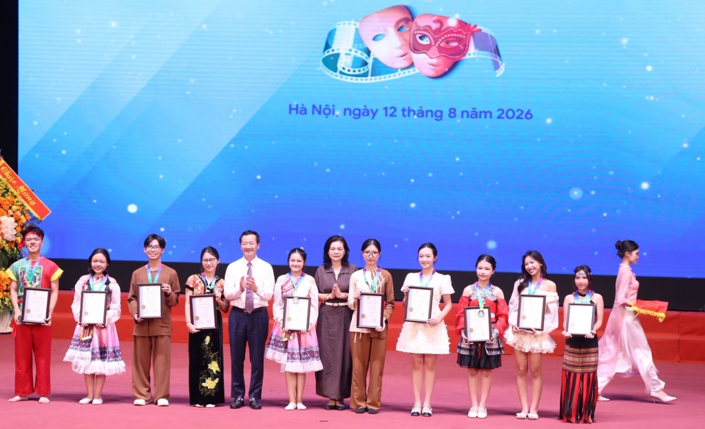 Nhân rộng giáo dục nghệ thuật trong trường học qua sân khấu học đường