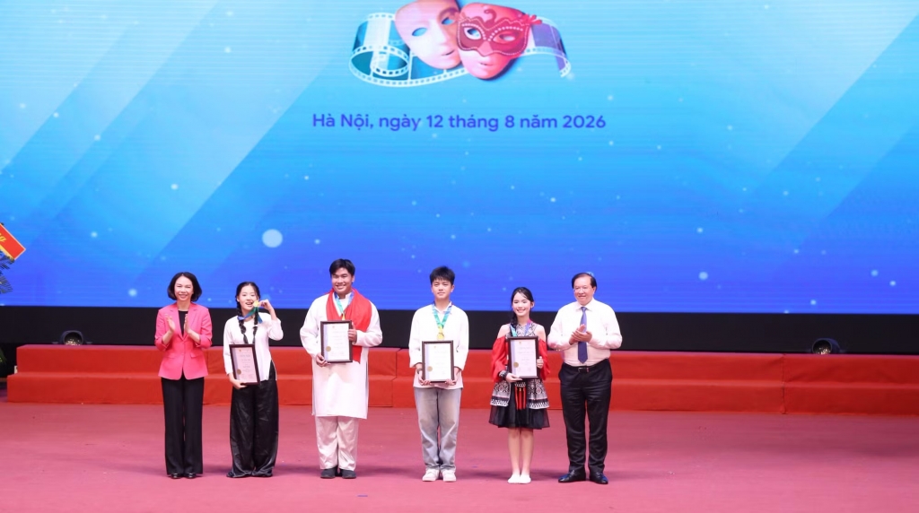 Nhân rộng giáo dục nghệ thuật trong trường học qua sân khấu học đường