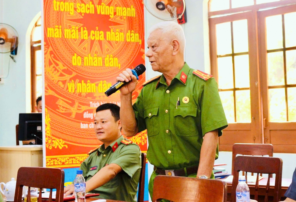 Quảng Ngãi: Phát huy vai trò của lực lượng Cựu CAND và Cựu Chiến binh trong bảo vệ an ninh cơ sở Quảng Ngãi: Phát huy vai trò của lực lượng Cựu CAND và Cựu Chiến binh trong bảo vệ an ninh cơ sở
