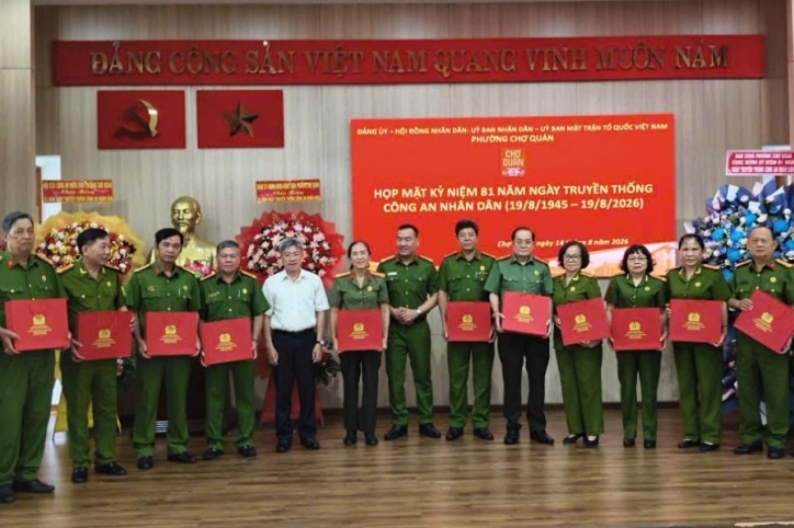 Hội Cựu CAND phường Chợ Quán, TP.HCM họp mặt kỷ niệm Ngày truyền thống lực lượng CAND và Quốc khánh 2/9