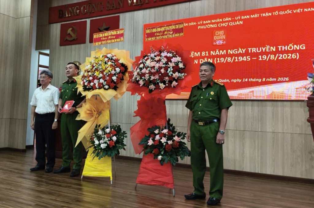 Hội Cựu CAND phường Chợ Quán, TP.HCM họp mặt kỷ niệm Ngày truyền thống lực lượng CAND và Quốc khánh 2/9