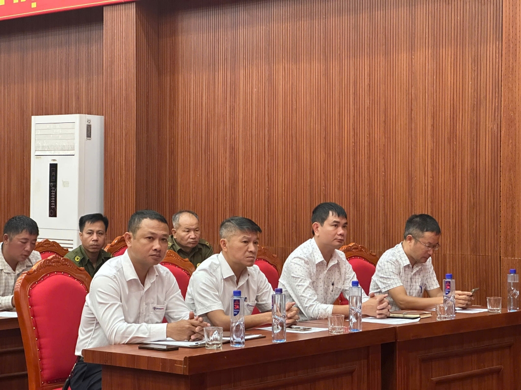 Sơn La: Mường La triển khai kế hoạch phối hợp tuyên truyền bảo vệ đường dây truyền tải điện