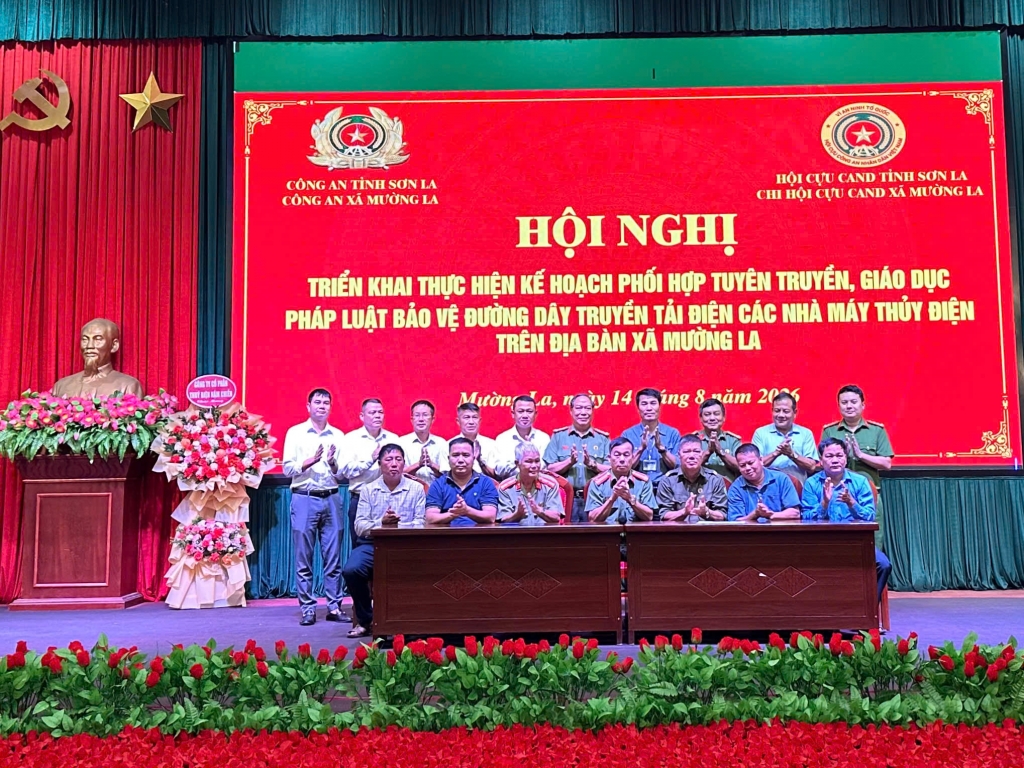 Sơn La: Mường La triển khai kế hoạch phối hợp tuyên truyền bảo vệ đường dây truyền tải điện