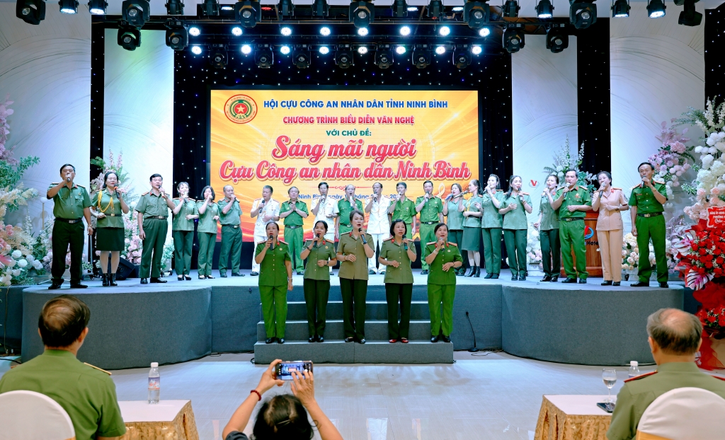 Ra mắt Câu lạc bộ Văn nghệ Hội Cựu CAND tỉnh Ninh Bình