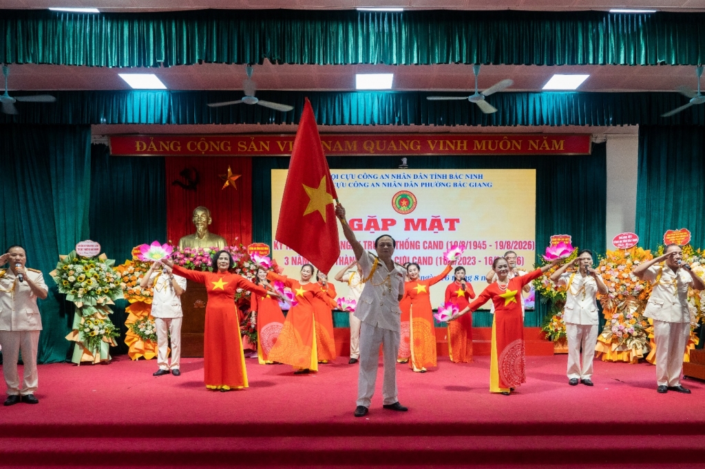 Hội Cựu CAND phường Bắc Giang: Kỷ niệm 81 năm ngày truyền thống và ra mắt Mô hình tự quản về ANTT