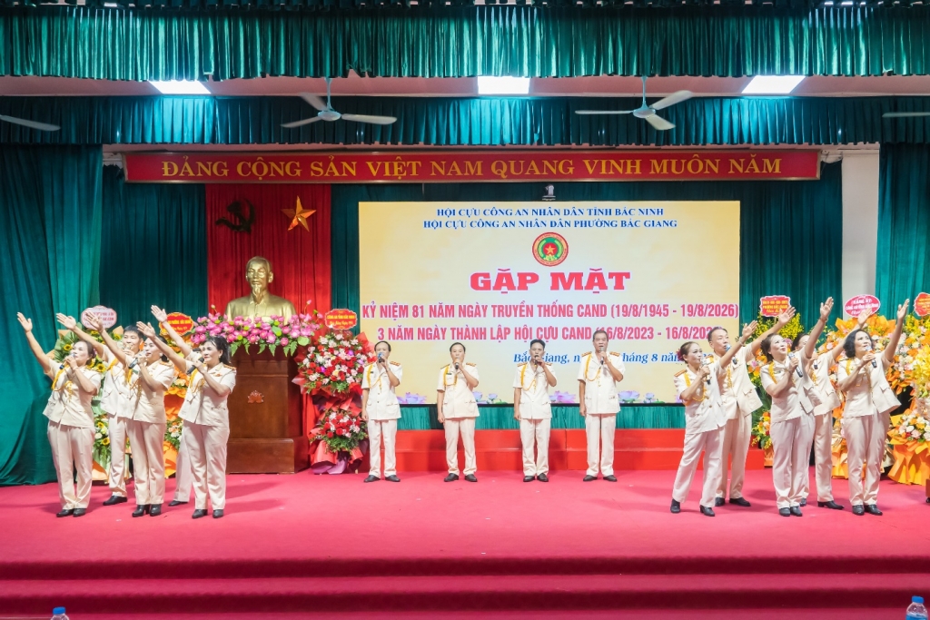 Hội Cựu CAND phường Bắc Giang: Kỷ niệm 81 năm ngày truyền thống và ra mắt Mô hình tự quản về ANTT