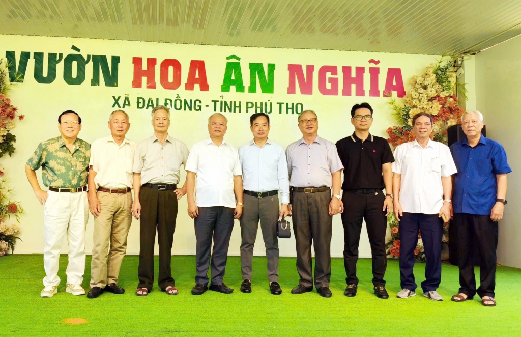 Ban Liên lạc Công an hưu trí 19/5 Thăng Long   Hà Nội kỷ niệm 81 năm Ngày truyền thống CAND