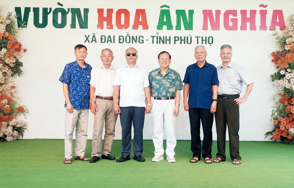 Ban Liên lạc Công an hưu trí 19/5 Thăng Long   Hà Nội kỷ niệm 81 năm Ngày truyền thống CAND