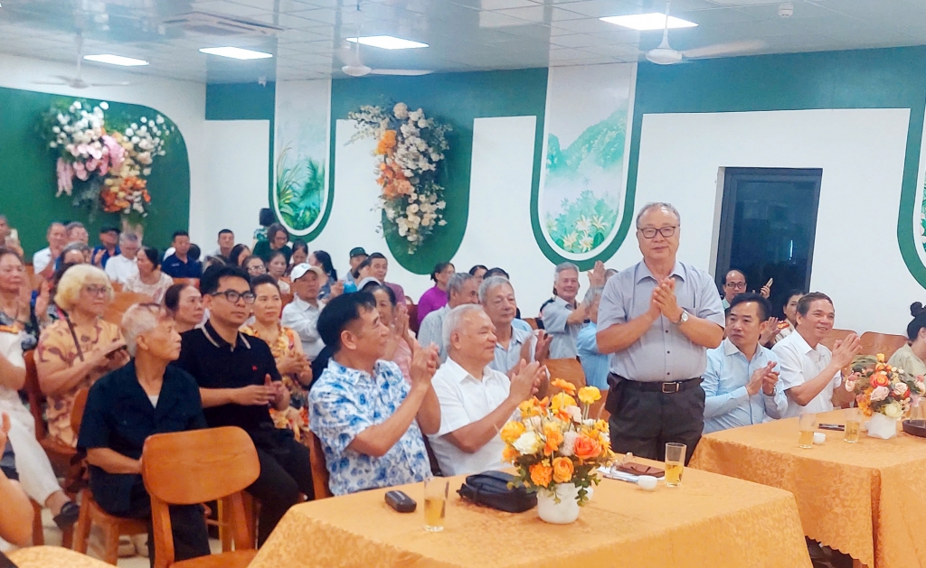 Ban Liên lạc Công an hưu trí 19/5 Thăng Long - Hà Nội kỷ niệm 81 năm Ngày truyền thống CAND