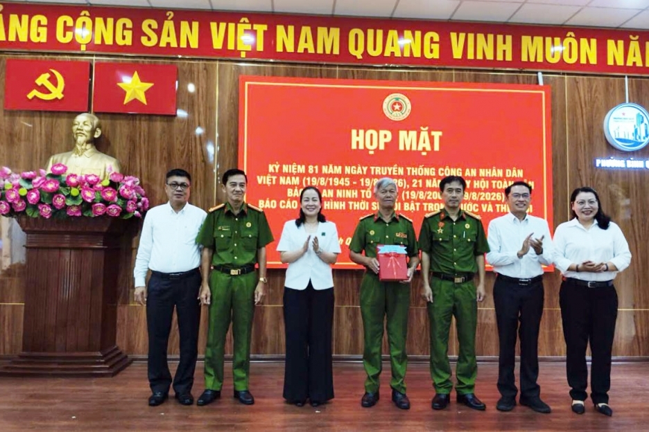 Hội TP.HCM: Hội Cựu CAND phường Bình Quới ôn lại truyền thống vẻ vang, giữ vững phẩm chất cách mạng