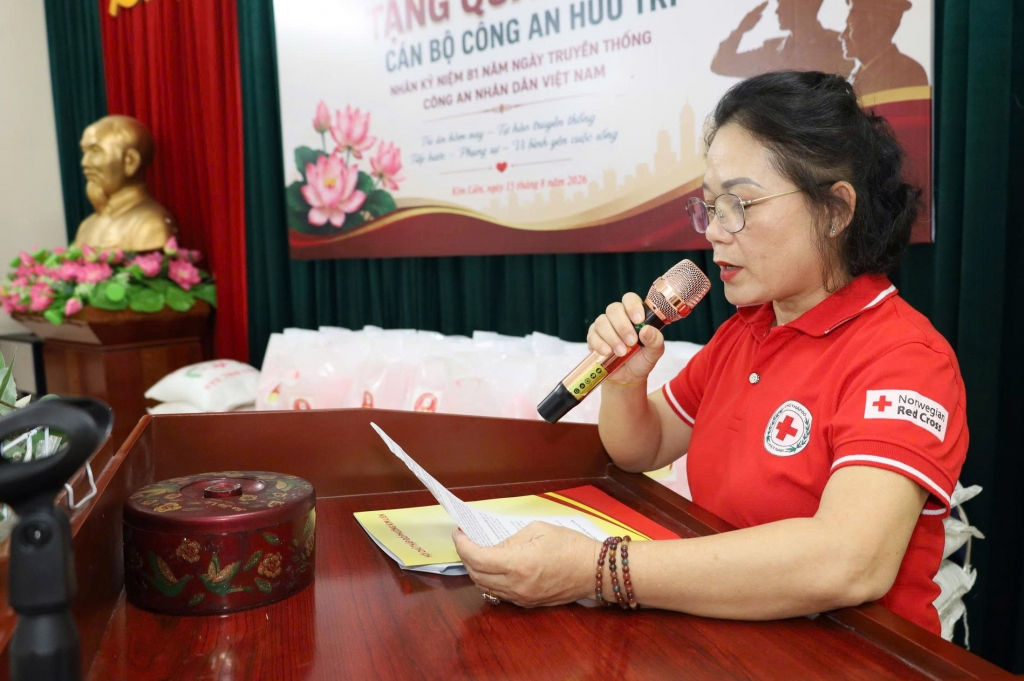 Mặt trận Tổ quốc và các đoàn thể phường Kim Liên chung tay tri ân cựu CAND