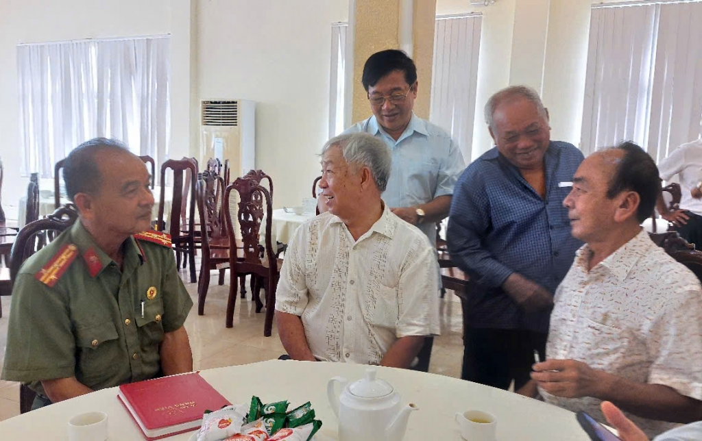Họp mặt Ban An ninh tỉnh Kiến Phong   Sa Đéc: Đơn vị Anh hùng lực lượng vũ trang nhân dân