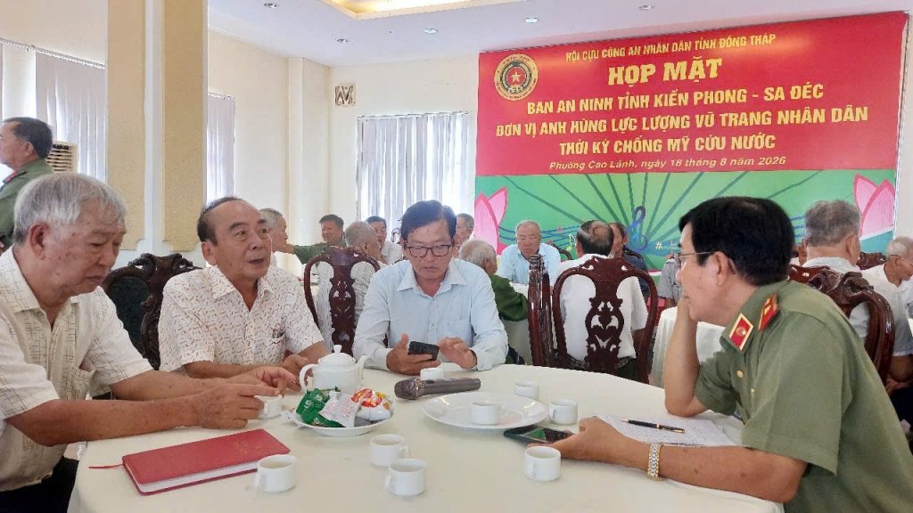 Họp mặt Ban An ninh tỉnh Kiến Phong   Sa Đéc: Đơn vị Anh hùng lực lượng vũ trang nhân dân