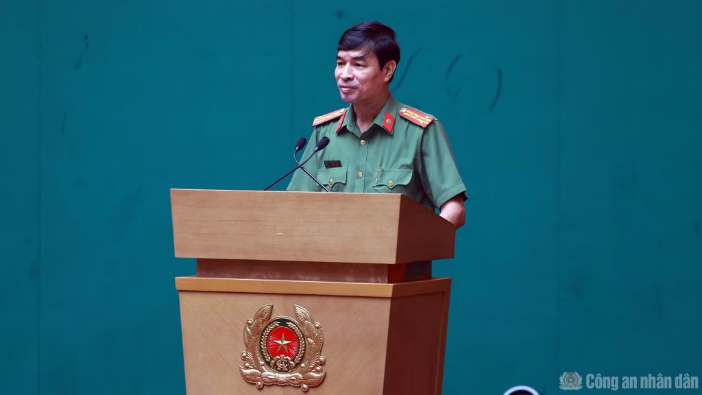 Tôn vinh cống hiến của những nhà lãnh đạo CAND xuất sắc