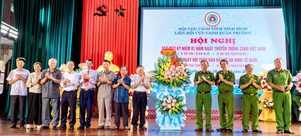 Ninh Bình: Nhiều Hội Cựu CAND cấp xã tổ chức kỷ niệm Ngày truyền thống CAND và Ngày hội toàn dân bảo vệ ANTQ