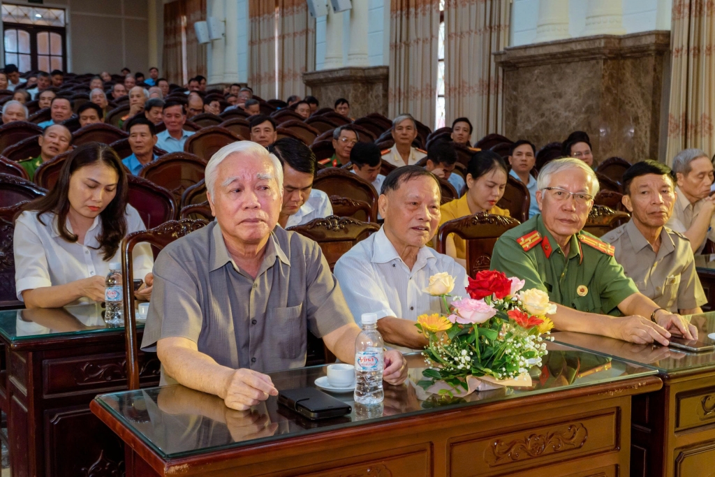 Ninh Bình: Nhiều Hội Cựu CAND cấp xã tổ chức kỷ niệm Ngày truyền thống CAND và Ngày hội toàn dân bảo vệ ANTQ
