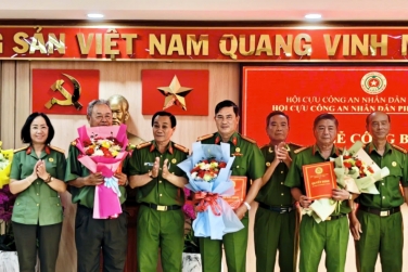 Hội Cựu CAND phường Bạc Liêu: Ra mắt hội viên mới, thành lập các Chi hội Cựu CAND liên khóm